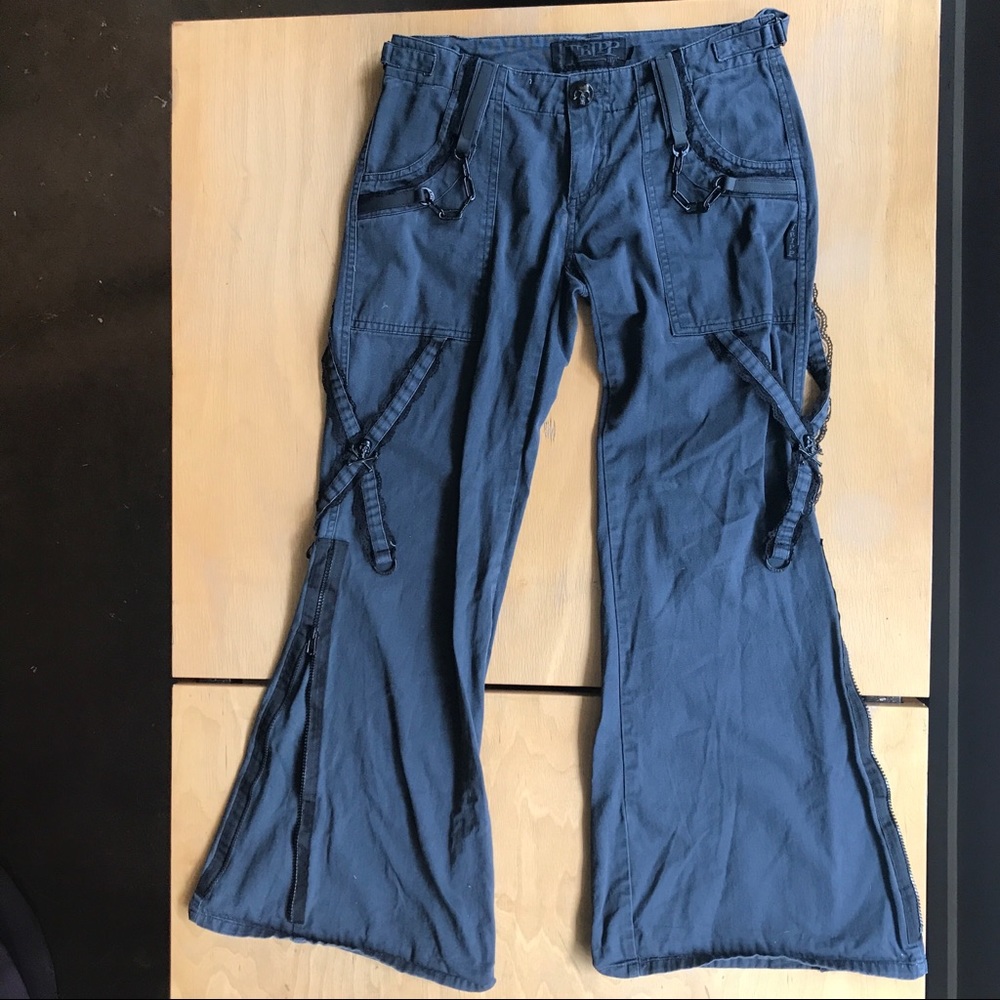 ❗️SOLD❗️Cute goth grey lace Tripp pants